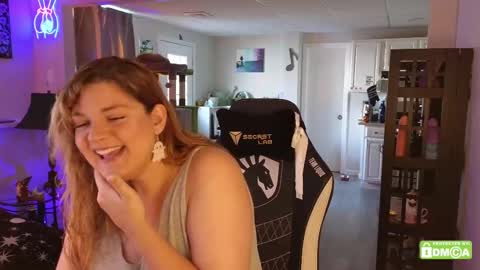   online show from October 4, 6:49 pm