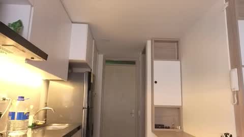 Snapshot of peach_heart chatting on October 15, 1:12 pm Ema online show from October 15, 1:12 pm