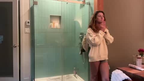 Effyyyyy online show from September 13, 8:33 pm