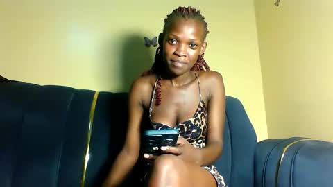 peachie online show from December 18, 12:11 pm