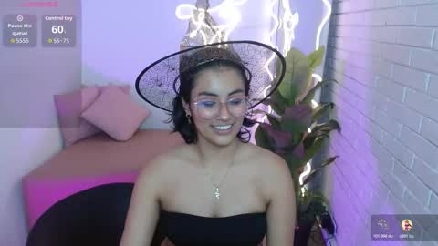 peachy_tay online show from October 31, 11:54 am