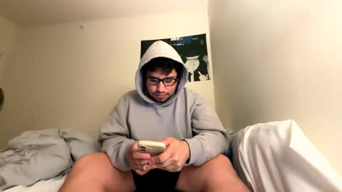 peachyboi1 online show from March 5, 4:43 am