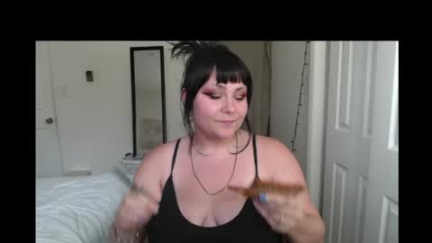 peakobunny online show from April 15, 10:21 pm