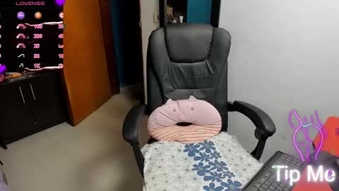 Tangerine Penaut online show from January 14, 1:57 am