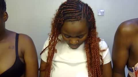 vel online show from December 20, 6:37 pm