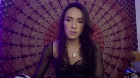 pearlatin online show from June 25, 8:47 pm