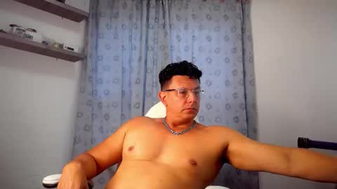 Pedro online show from November 16, 8:44 pm