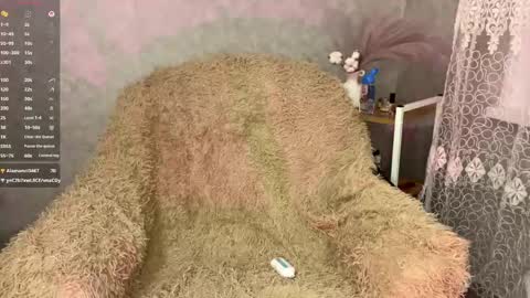 Lolly online show from March 7, 4:29 pm