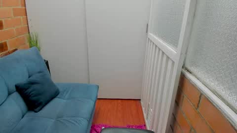 Penelope online show from April 15, 7:16 pm