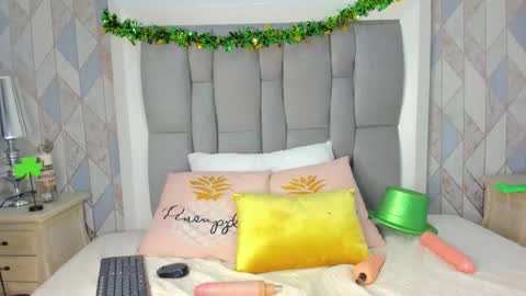  Penelope  online show from March 17, 5:45 am