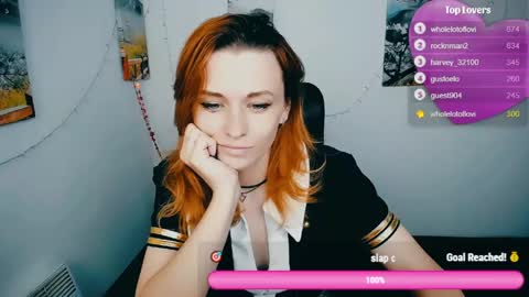 Mia online show from April 25, 6:37 am