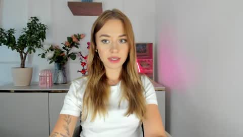 Cindy online show from July 15, 10:31 am