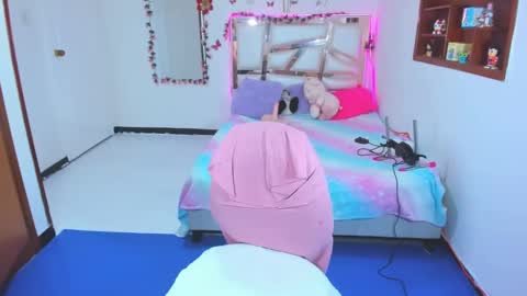 PERLA online show from November 5, 1:40 am