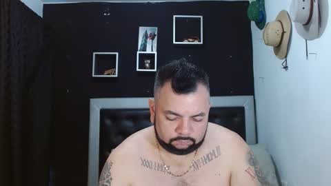 Carlos online show from February 14, 4:31 pm