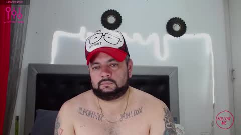 Carlos online show from October 15, 9:15 pm