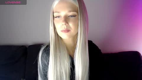 Isabella online show from November 11, 12:40 pm