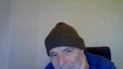 peter19599 online show from December 3, 8:44 pm