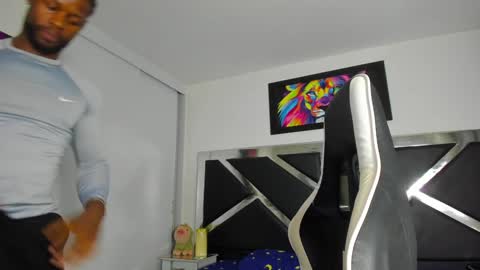 PeterColeman online show from February 7, 1:15 am