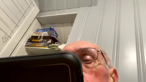 Demo online show from April 22, 3:46 am