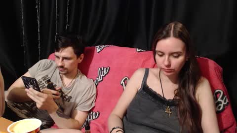 Snapshot of peternights chatting on October 21, 6:33 pm Maximus online show from October 21, 6:33 pm