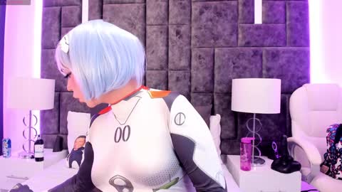 Im Rosse but u can call me Rossie or Rosita . online show from January 24, 11:12 pm