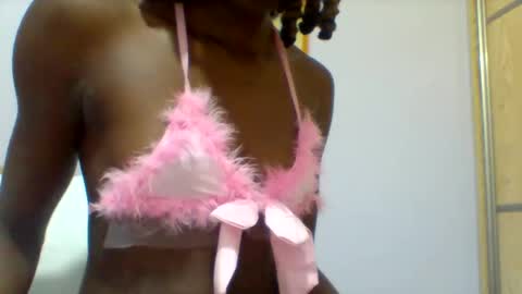 ariana online show from March 27, 9:16 pm