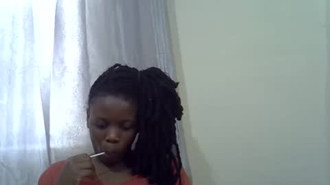 petite_melan online show from November 19, 12:04 pm