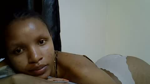 petite_melinda online show from July 3, 12:26 am