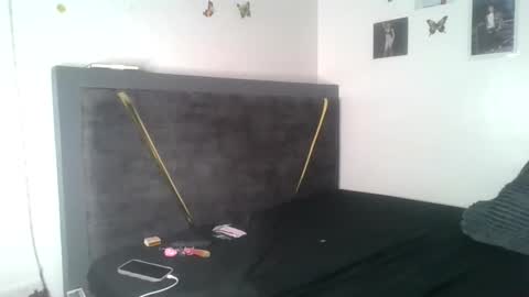 petite_queen69 online show from May 27, 3:20 pm
