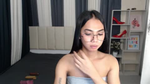 Yukie online show from October 28, 8:04 am