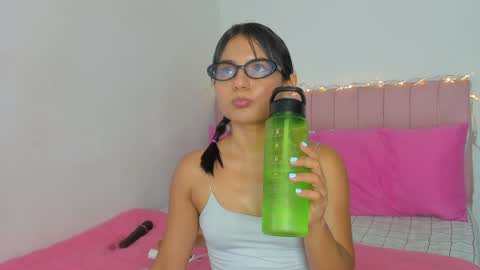 Danna  online show from December 22, 11:52 pm