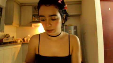 Lunna online show from March 31, 1:28 am