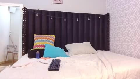 little sharon online show from February 13, 2:12 am