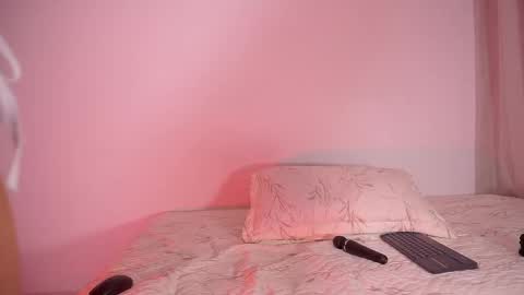 Petiteprinces online show from November 23, 8:56 am