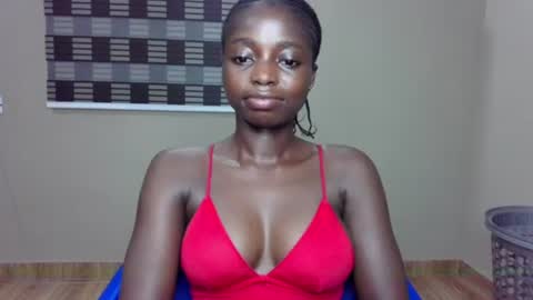 petitexxebony online show from July 6, 4:20 am