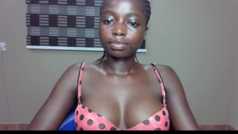 petitexxebony online show from May 27, 1:57 am