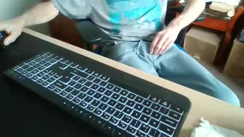 petitwilly online show from November 11, 3:03 pm