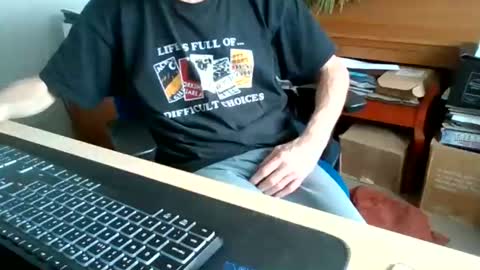 petitwilly online show from June 15, 9:01 am