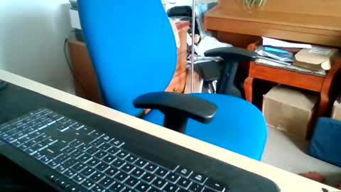 petitwilly online show from June 11, 9:07 am