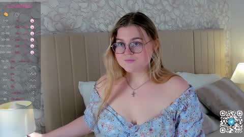 Mona online show from January 31, 6:14 pm