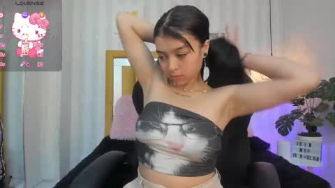 Pettit Courtny online show from September 10, 9:38 pm