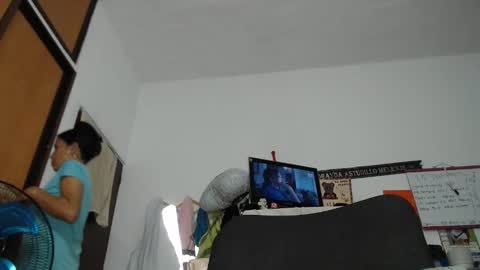 petyte83 online show from March 29, 10:50 am