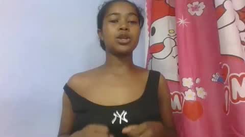 phania185885 online show from April 19, 6:10 pm