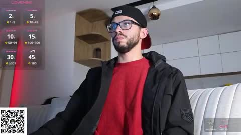 phantom_bigger1 online show from February 25, 12:47 am