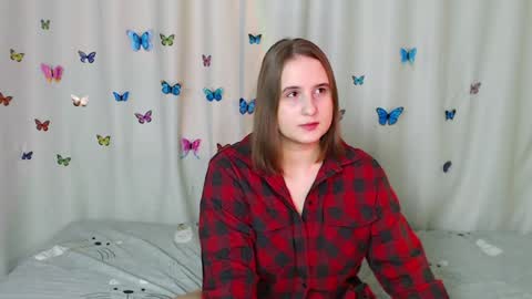 Snapshot of phantommira chatting on January 20, 1:00 pm phantommira online show from January 20, 1:00 pm