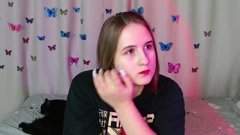 Snapshot of phantommira chatting on December 27, 7:03 pm phantommira online show from December 27, 7:03 pm