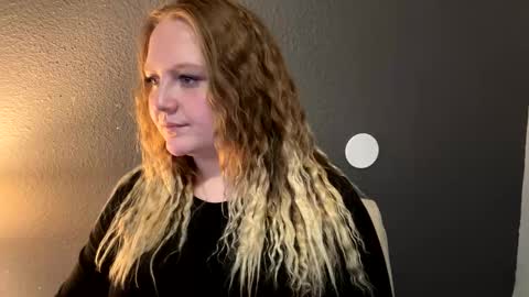 PhatAssBlond online show from February 21, 9:00 pm