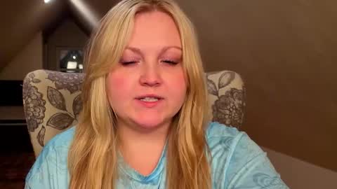 PhatAssBlond online show from May 5, 3:35 am