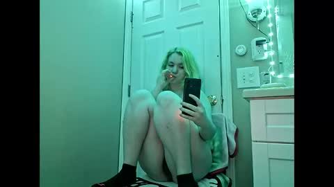 nymph online show from May 22, 11:44 pm