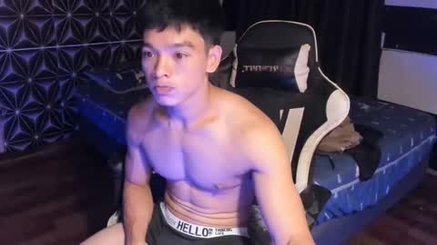 Snapshot of philhotbody chatting on February 11, 12:58 pm AJ online show from February 11, 12:58 pm